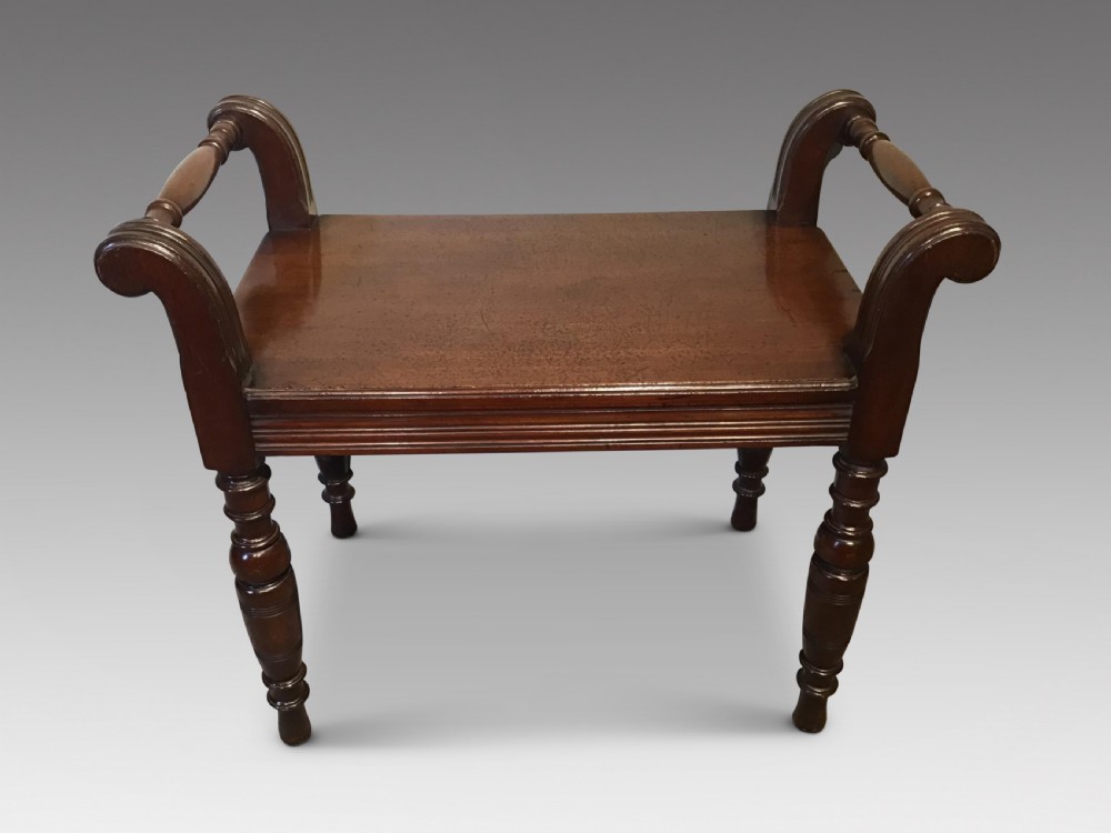 Antique mahogany hall bench View II