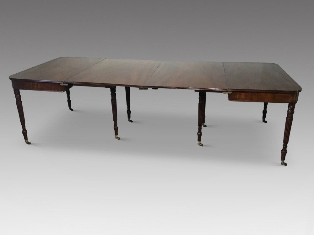 Georgian dining table 