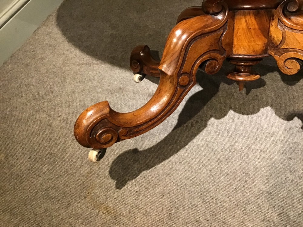 Victorian oval walnut breakfast table View VII
