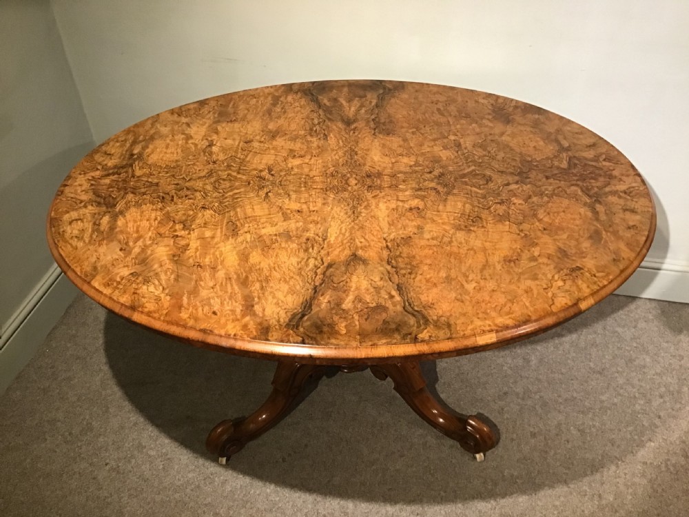 Victorian oval walnut breakfast table View X