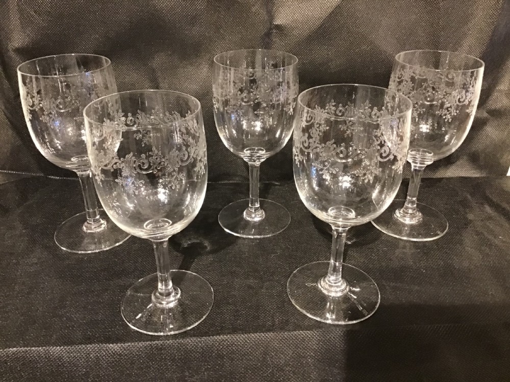 Set of 5 Baccarat glasses 