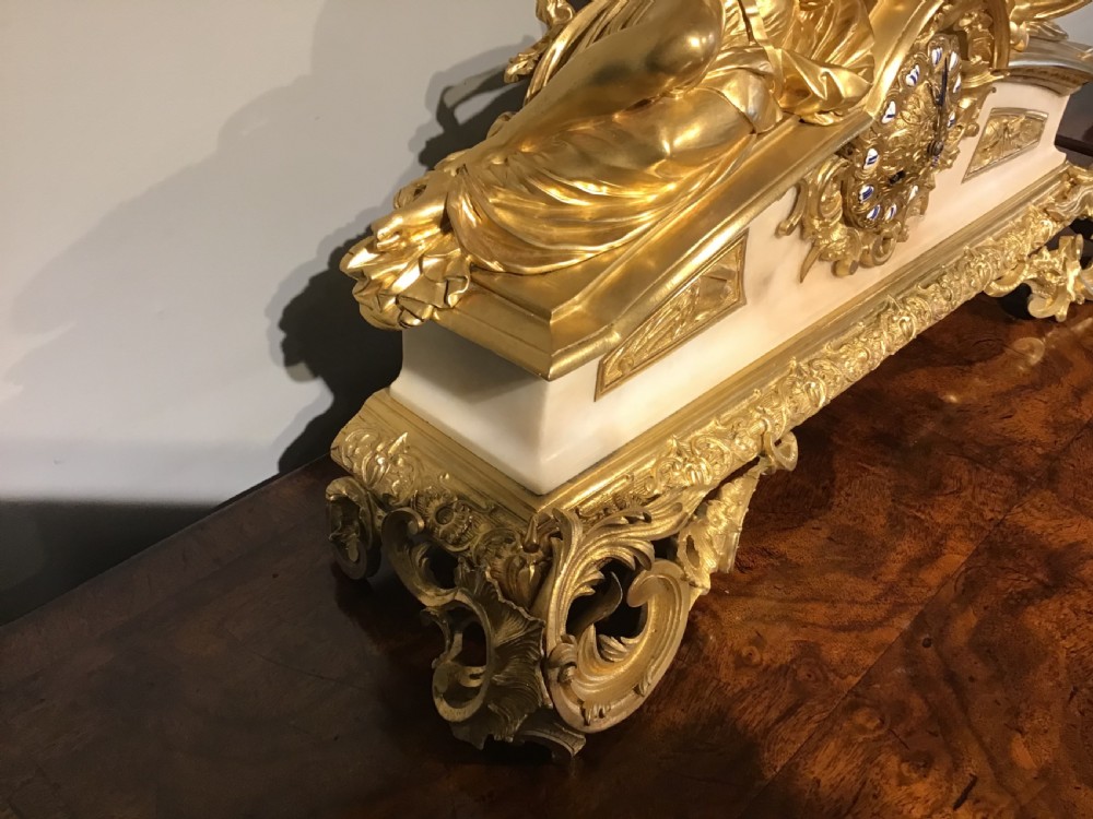 Antique marble and gilt bronze clock View VII