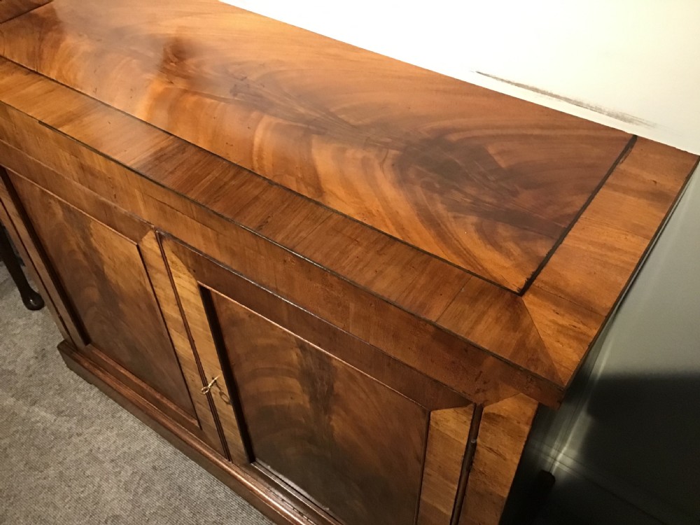 Antique mahogany sidecabinet View VII