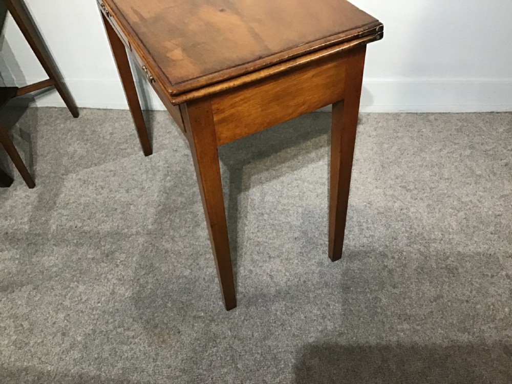 Antique mahogany tea table View VIII