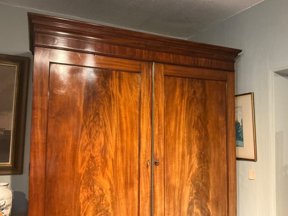 Antique mahogany linen press View IV