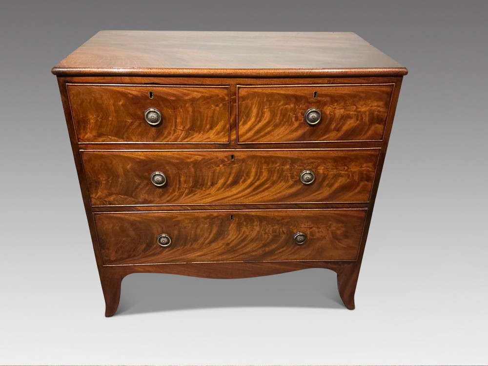 Small antique mahogany chest of drawers