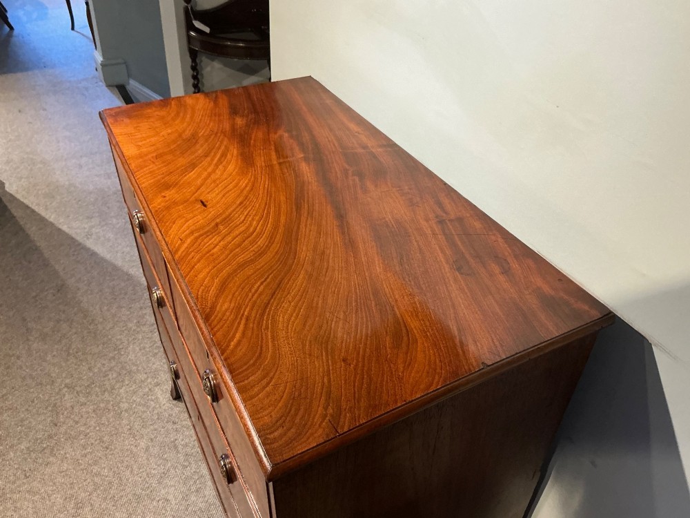 Small antique mahogany chest of drawers View III