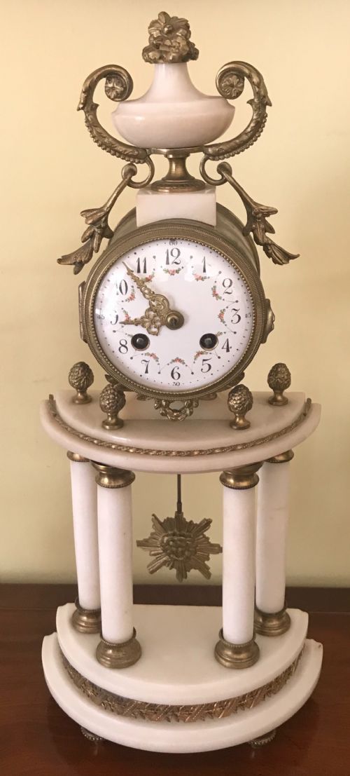A 19TH CENTURY FRENCH MANTEL CLOCK - ADDITIONAL PHOTO 1