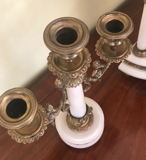 A 19TH CENTURY FRENCH MANTEL CLOCK - ADDITIONAL PHOTO 4
