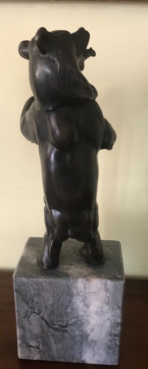 A 20TH CENTURY BRONZE STATUE OF A BEAR - ADDITIONAL PHOTO 2