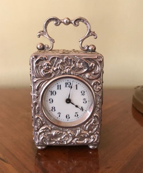 A 19TH CENTURY MINIATURE BOUDOIR TRAVELLING CLOCK - ADDITIONAL PHOTO 4