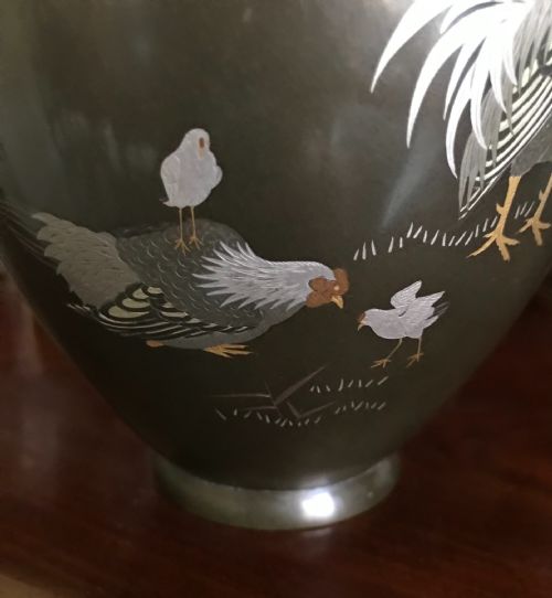 A 19TH CENTURY JAPANESE VASE - ADDITIONAL PHOTO 1