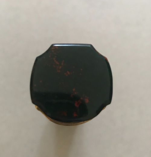 ETUI CASE IN GREEN BLOOD STONE WITH GOLD MOUNTS - ADDITIONAL PHOTO 3