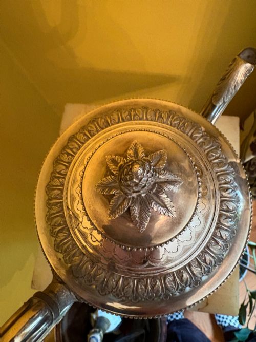 ANTIQUE SILVER PLATED COFFEE POT ORNATE REPOUSS FLORAL DECORATION MONOGRAMMED - ADDITIONAL PHOTO 4