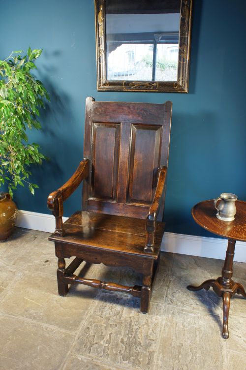 18TH CENTURY ARMCHAIR - ADDITIONAL PHOTO 3