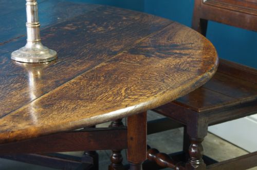 LARGE 18TH CENTURY OAK GATELEG TABLE - ADDITIONAL PHOTO 13
