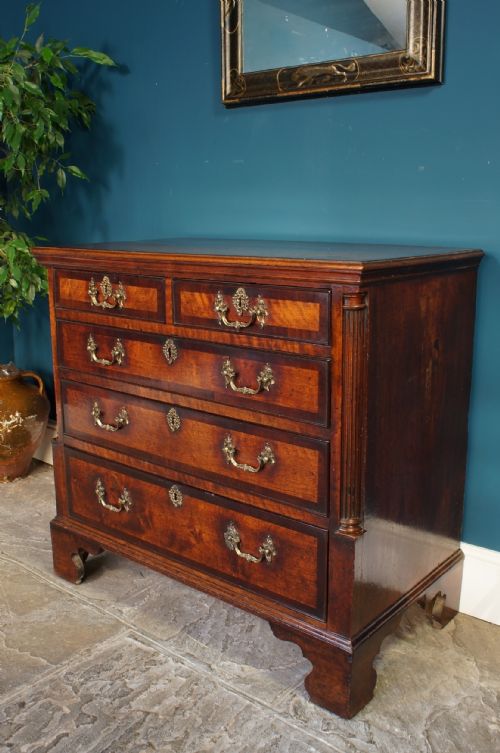 18th Century Walnut Chest of Drawers.
