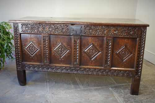 17TH CENTURY YORKSHIRE COFFER - ADDITIONAL PHOTO 6