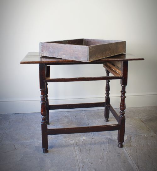 A LATE 17TH CENTURY OAK SIDE TABLE - ADDITIONAL PHOTO 9