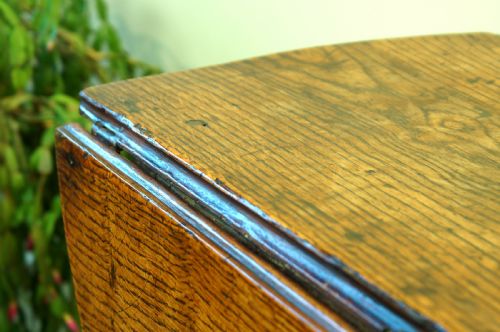 SMALL 17TH CENTURY OAK GATELEG TABLE - ADDITIONAL PHOTO 6