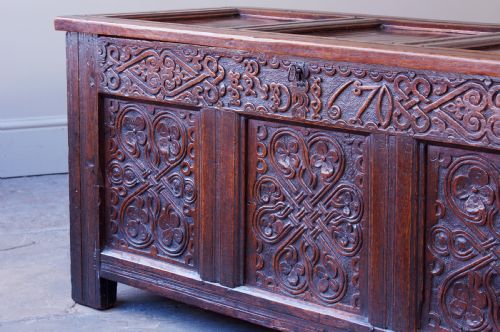 17TH CENTURY WESTMORLAND COFFER - ADDITIONAL PHOTO 1