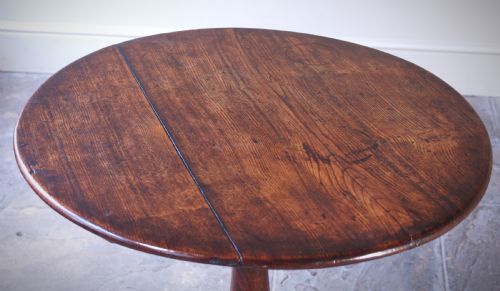 RARE 18TH CENTURY ELM COUNTRY TRIPOD TABLE - ADDITIONAL PHOTO 5