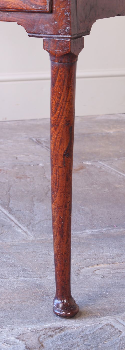18TH CENTURY ELM LOWBOY SIDE TABLE - ADDITIONAL PHOTO 8