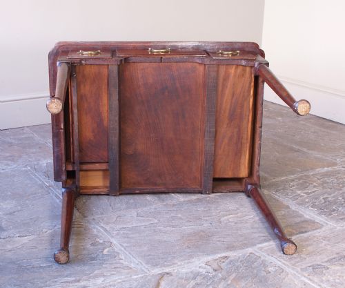 18TH CENTURY ELM LOWBOY SIDE TABLE - ADDITIONAL PHOTO 11