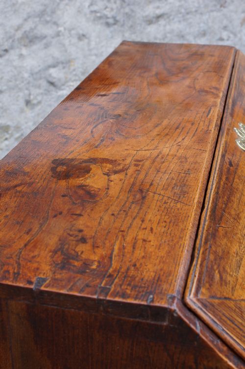 EARLY 18TH CENTURY ELM BUREAU - ADDITIONAL PHOTO 11