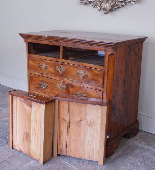 18TH CENTURY YEW WOOD CHEST OF DRAWERS - ADDITIONAL PHOTO 2