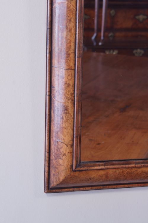 WILLIAM AND MARY STYLE BURR WALNUT MIRROR - ADDITIONAL PHOTO 2