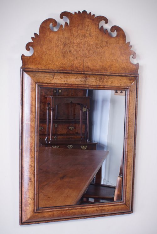 WILLIAM AND MARY STYLE BURR WALNUT MIRROR - ADDITIONAL PHOTO 4