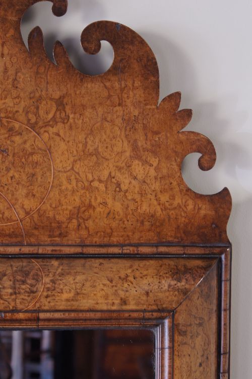 WILLIAM AND MARY STYLE BURR WALNUT MIRROR - ADDITIONAL PHOTO 5
