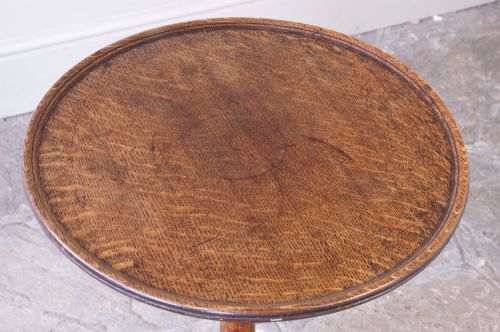 SMALL 18TH CENTURY OAK TRIPOD WINE LAMP TABLE - ADDITIONAL PHOTO 1