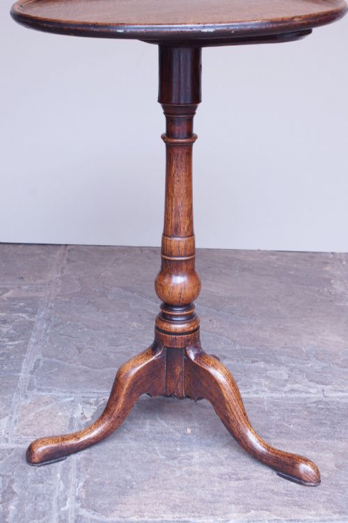 SMALL 18TH CENTURY OAK TRIPOD WINE LAMP TABLE - ADDITIONAL PHOTO 2