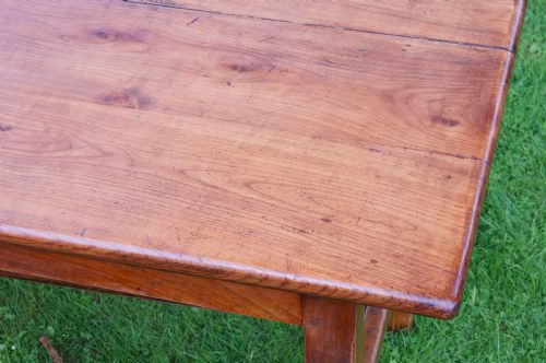 19TH CENTURY FRENCH CHERRY WOOD FARMHOUSE TABLE AND SIX CHAIRS - ADDITIONAL PHOTO 4
