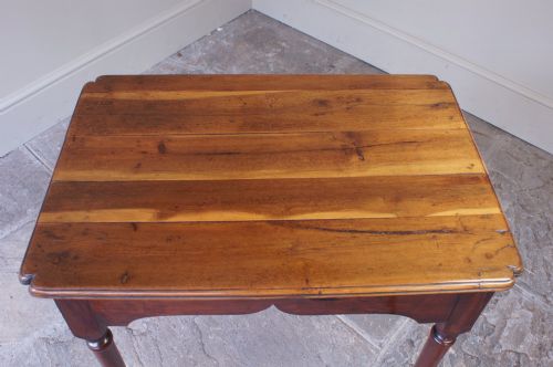 A SMALL EARLY 18THCENTURY FRUITWOOD CENTRE TABLE - ADDITIONAL PHOTO 11