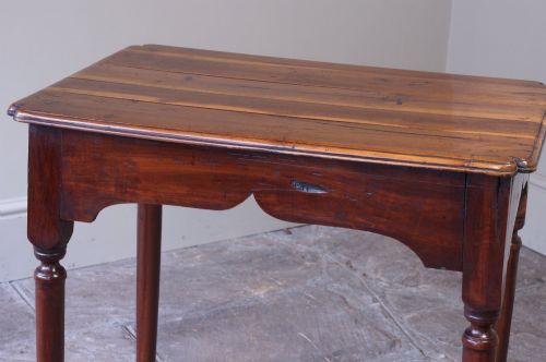 A SMALL EARLY 18THCENTURY FRUITWOOD CENTRE TABLE - ADDITIONAL PHOTO 13