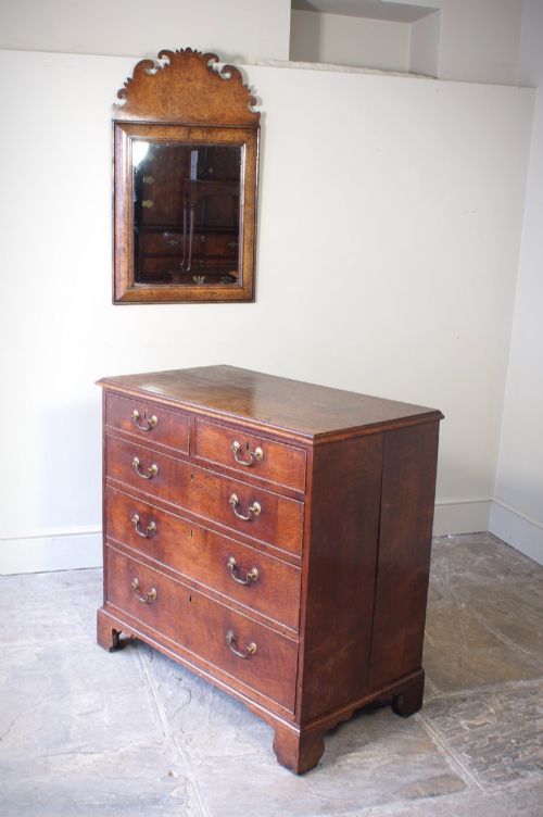 GEORGIAN OAK CHEST OF DRAWERS - ADDITIONAL PHOTO 2