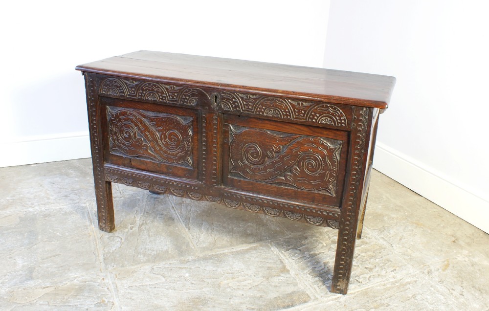 A 17th century oak coffer View II