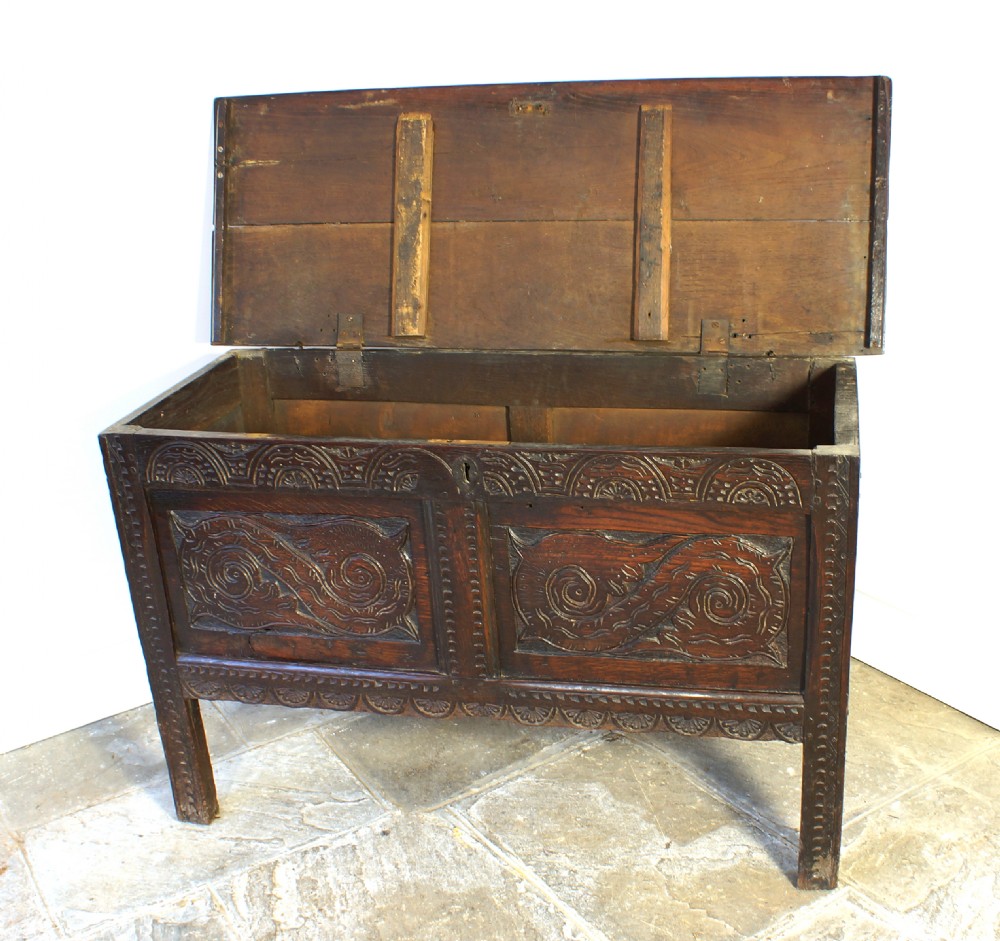 A 17th century oak coffer View III