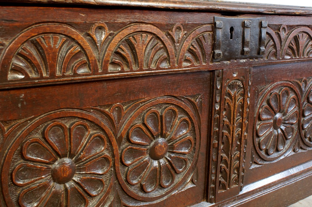 Early 17th century carved oak coffer View IV