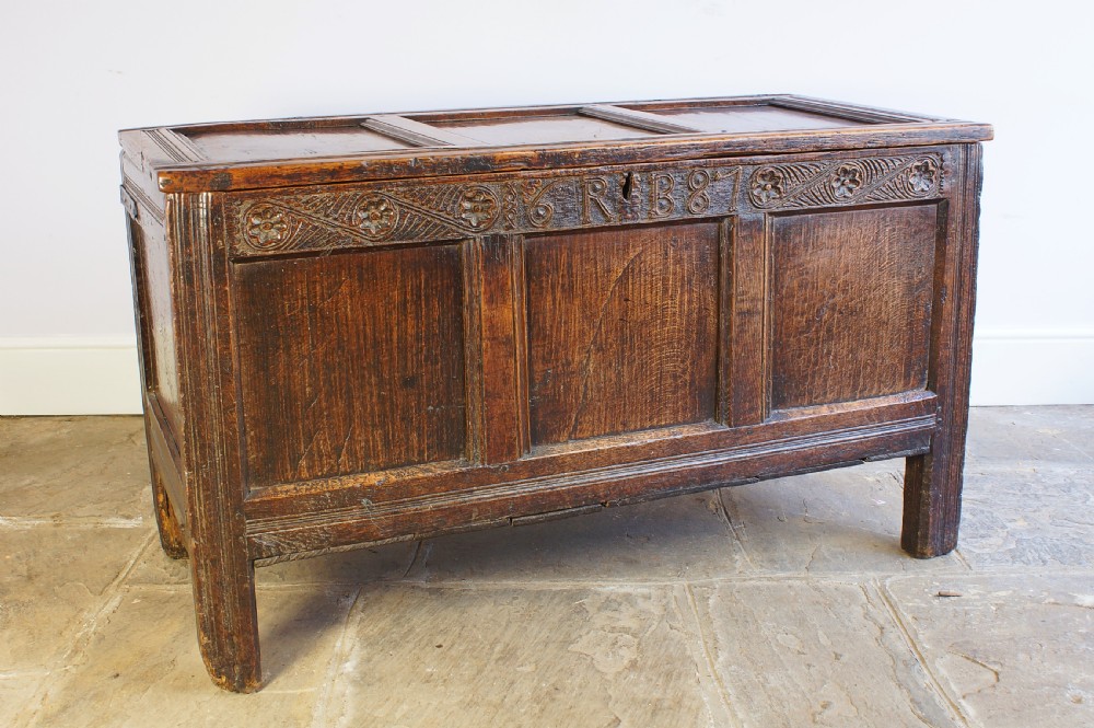 17th Century Oak Westmorland Coffer