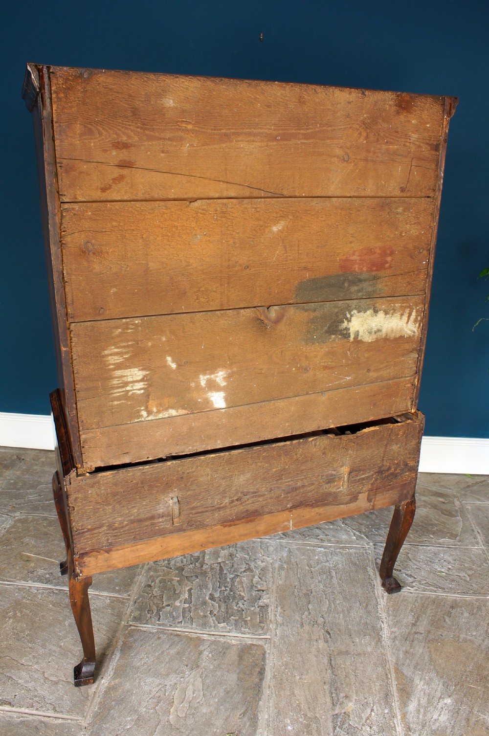 Fine early 18th century walnut chest on stand. View VI