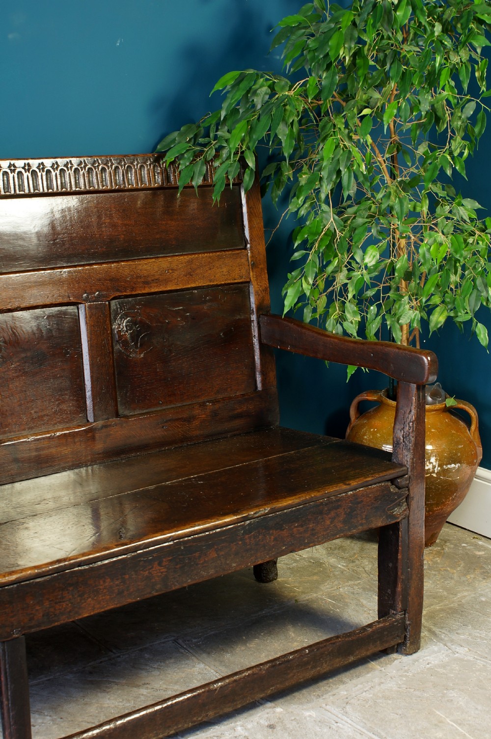 17th Century Oak Settle View V