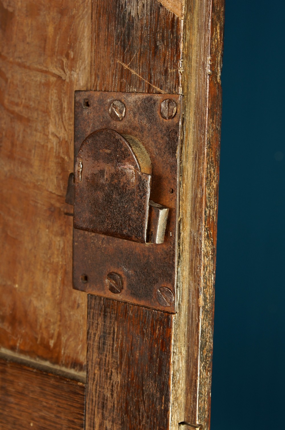 18th century welsh oak press cupboard View V