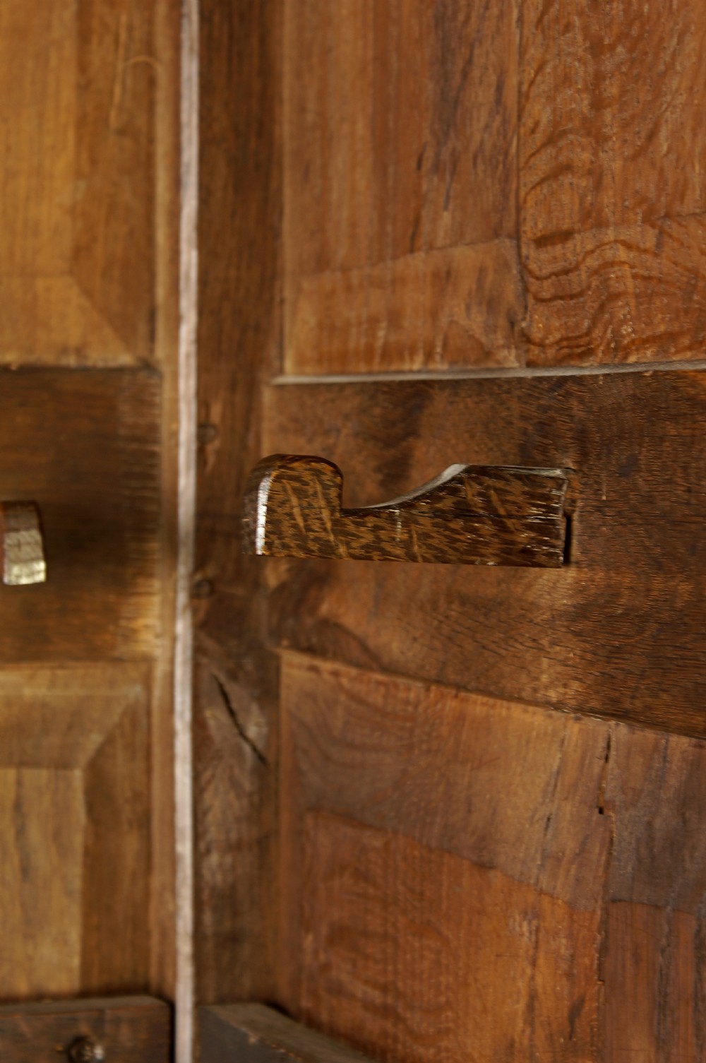 18th century welsh oak press cupboard View VI
