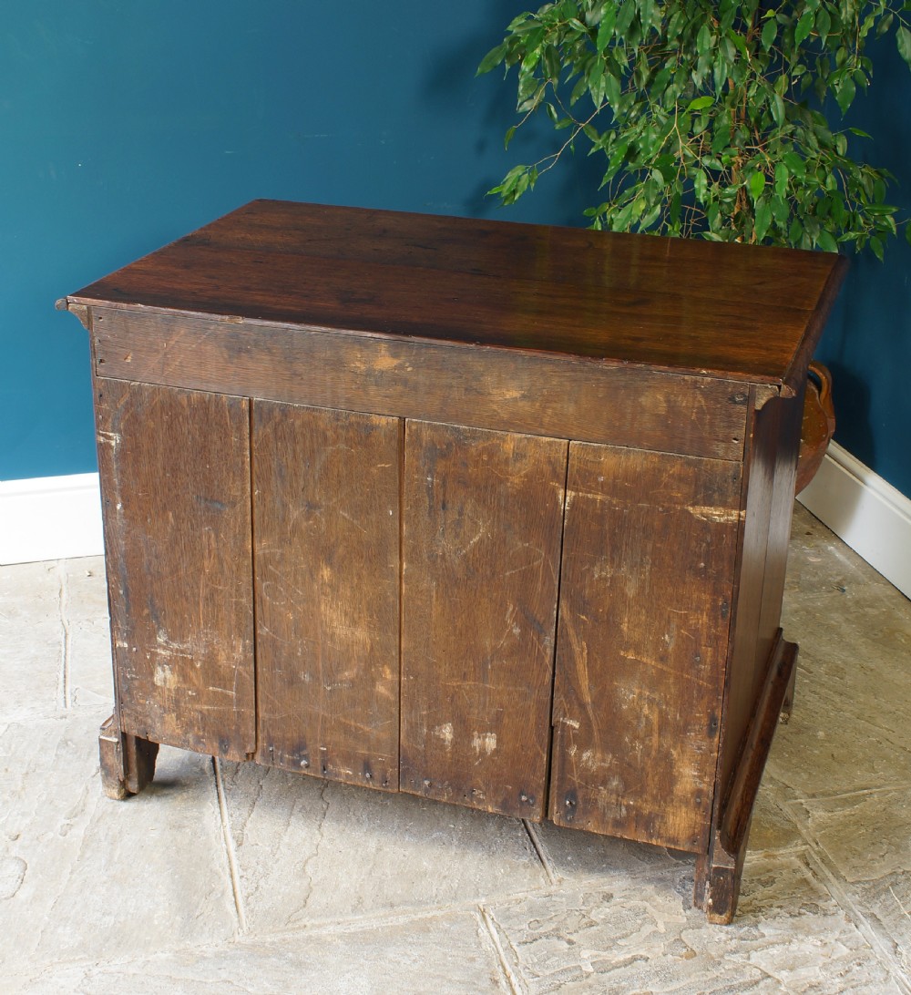 Early 18th century oak chest of drawers View VI