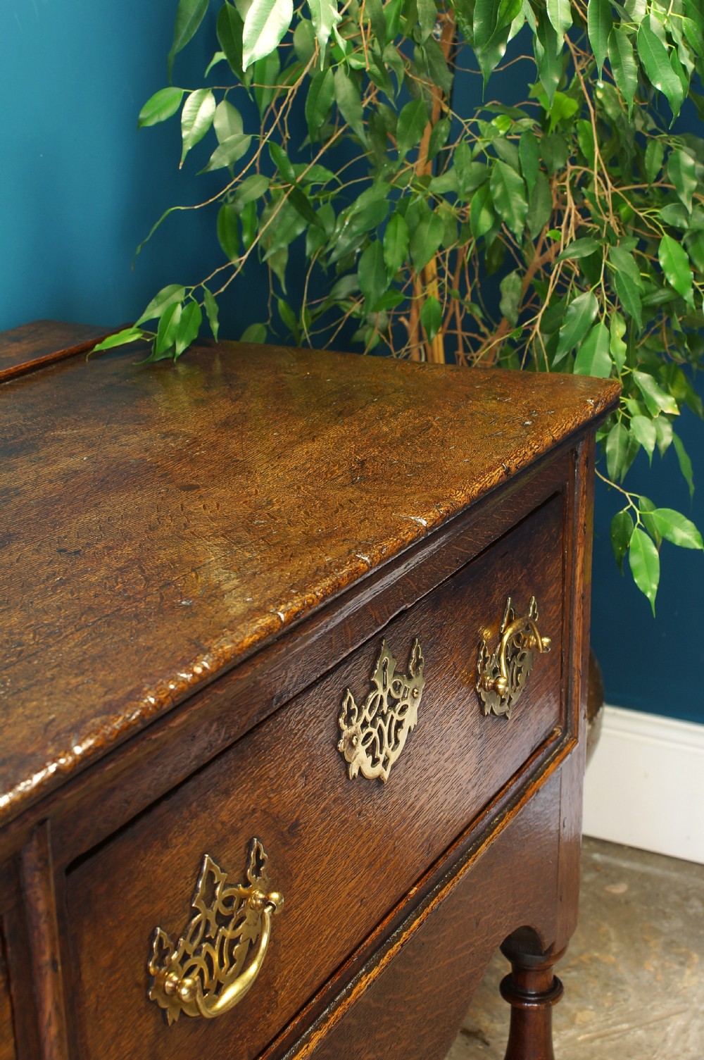 18th Century Oak Turned Leg Dresser Base View IV