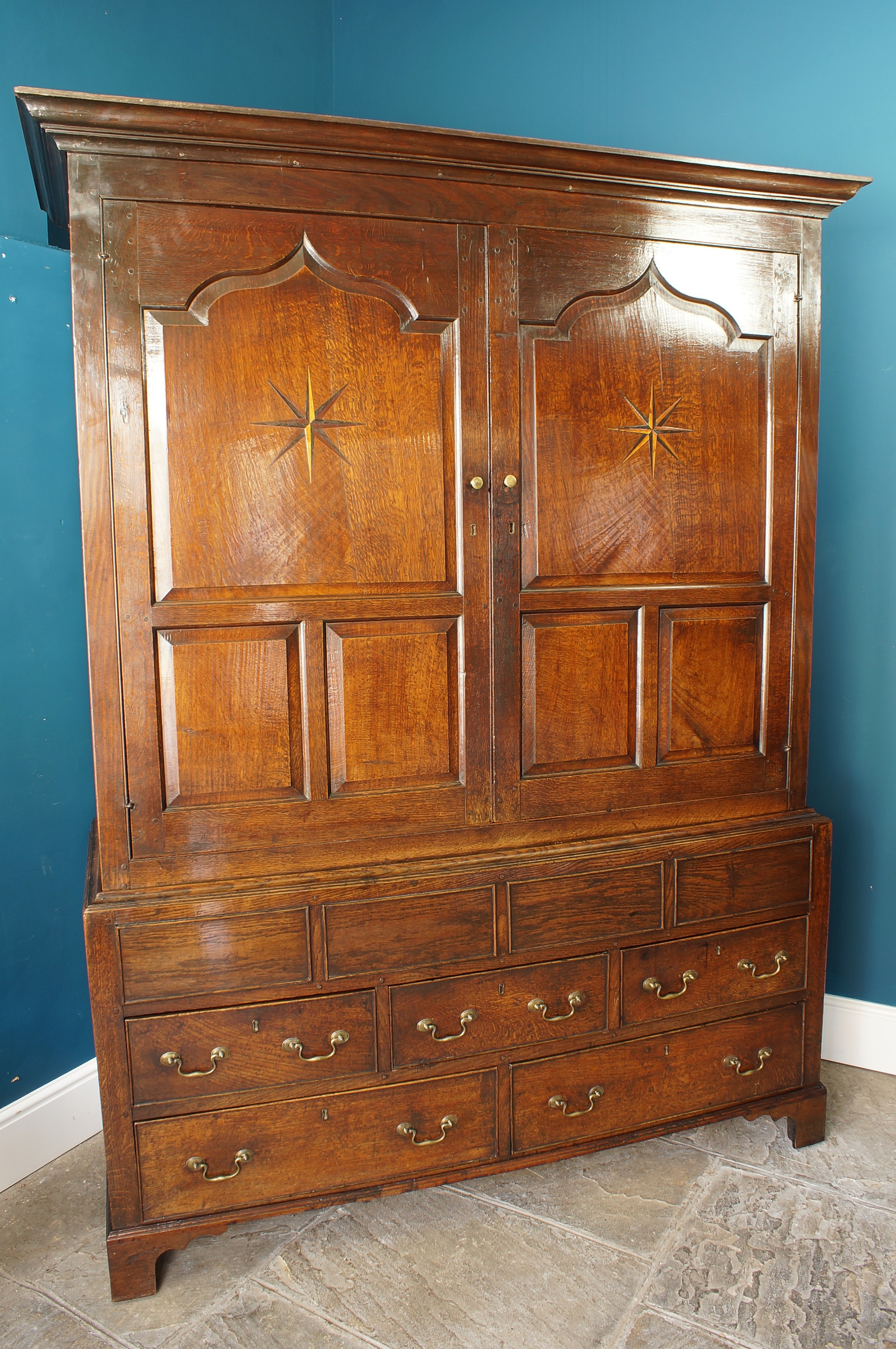 18th century welsh oak press cupboard